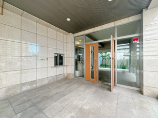 【外観】 | 敷地すべてに管理が行き届いていて、安心できます。まず、清潔です。