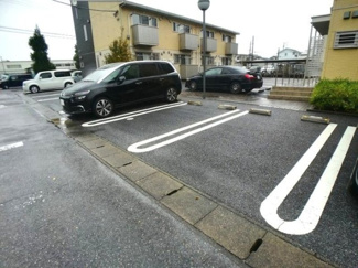 【駐車場】 | グランドゥ　宇迦