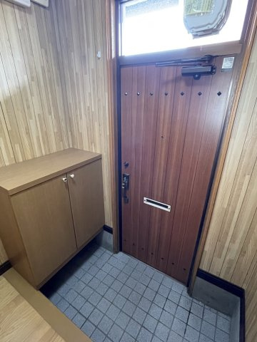 コーポアオキの玄関