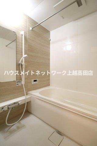 ソルフェージュの浴室|浴室１坪（追焚機能付）