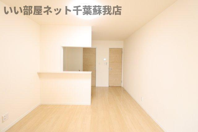 AJ蘇我Ⅱ の居間・リビング|こちらのリビングで趣味の時間をお楽しみください