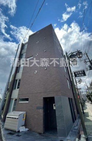 Ludens京急蒲田MAXIVの外観|2020年5月築　RC鉄筋コンクリート造地上5階建て総戸数14戸
京浜急行本線京急蒲田駅最寄りの東京都大田区蒲田本町2丁目　
