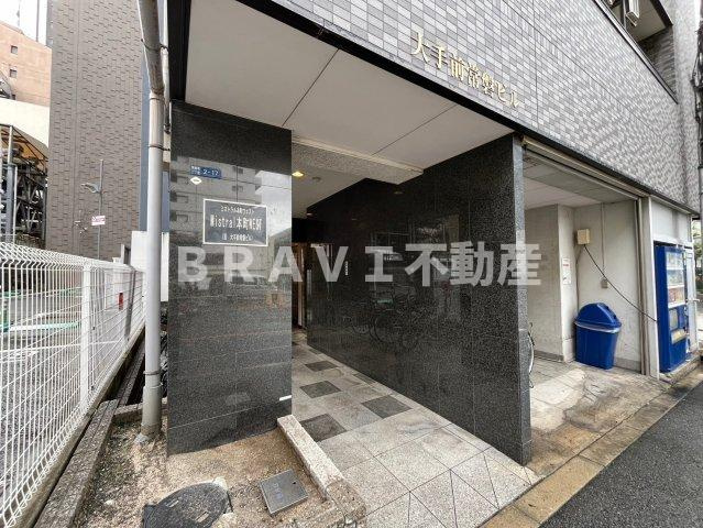 ミストラル本町ウエスト　BRAVI不動産のエントランス|【ミストラル本町ウエスト】落ち着いたエントランスです
