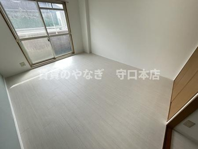 【洋室】 | グリーンゲイブルスⅡ