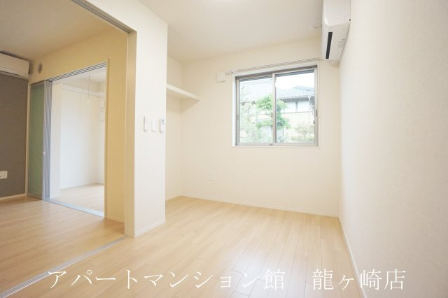 コロアイの洋室