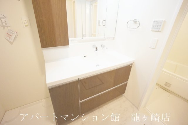 コロアイの独立洗面台