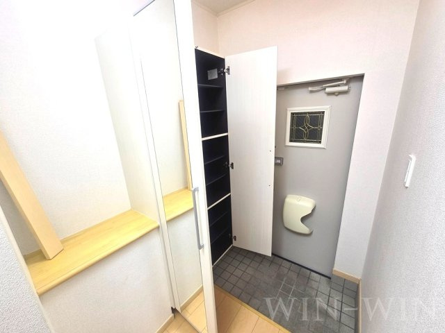 メゾン りら Bの玄関