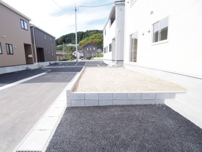 【駐車場】 | Cradle garden　二本松市杉田町第５　５号棟