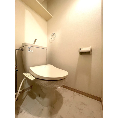 【トイレ】 | クレストパーク平尾 | 別号室の写真になります。現況優先。