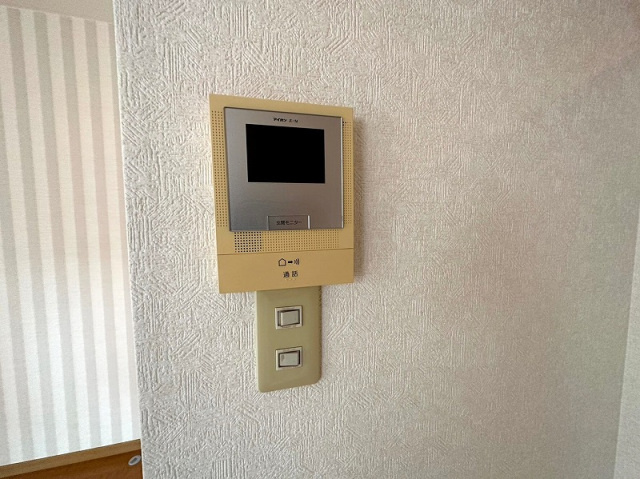 【セキュリティ】 | コンフォートベネフィス西新東 | 別号室の写真になります。現況優先。