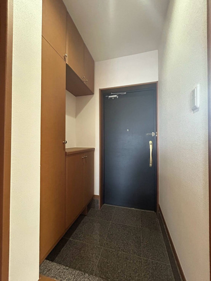 【玄関】 | ルミエールガーデンⅠ番館
