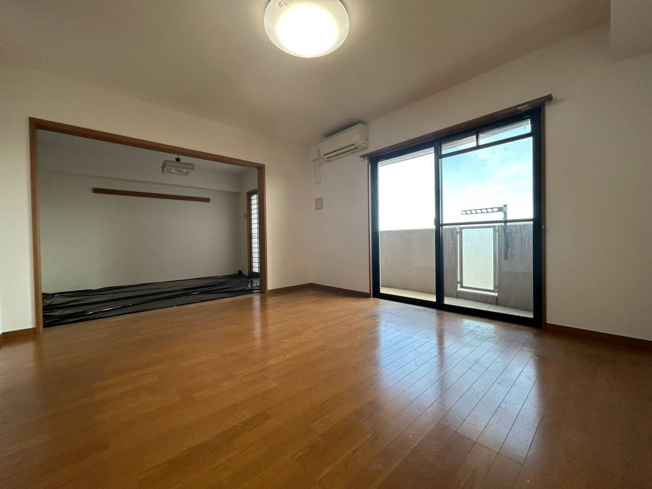 【居間・リビング】 | ルミエールガーデンⅠ番館