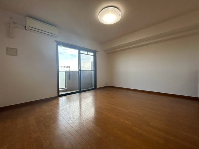 【居間・リビング】 | ルミエールガーデンⅠ番館