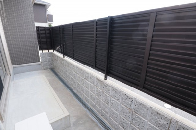 【バルコニー】 | サンセール加佐