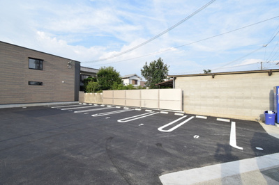 【駐車場】 | ＫＯＫＯＰＥＬＬＩ花田