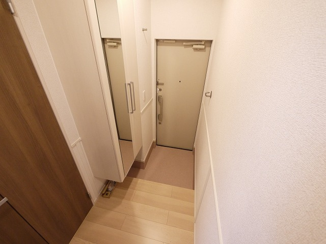 アレグリアの玄関|収納もある玄関です