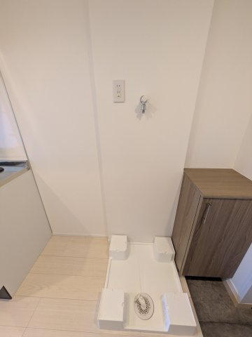 アザーレ・プラネ日吉の玄関