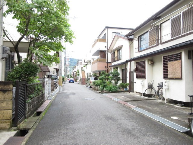 淀の原町戸建の周辺