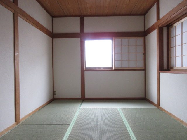 淀の原町戸建の寝室