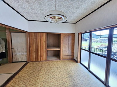 【洋室】 | 鳥取市河原町佐貫中古戸建て