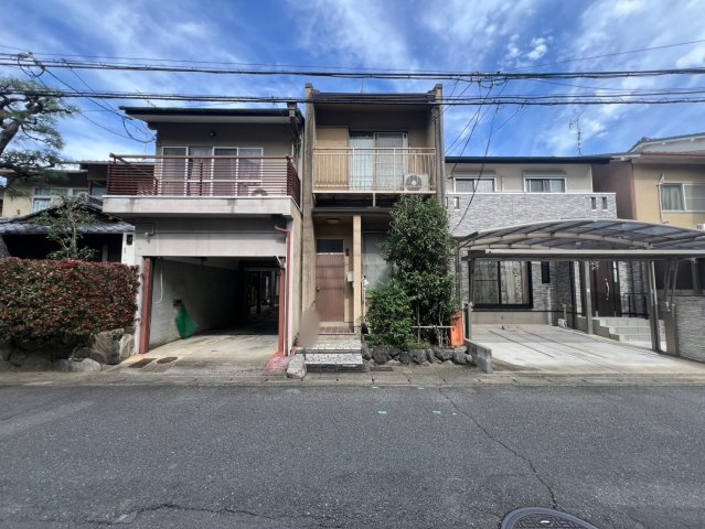 太秦一ノ井町の外観