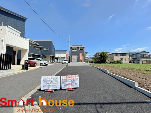 厚木市下川入　新築２棟の前面道路含む現地写真