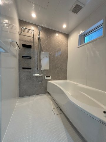 吉川市　新栄1丁目　中古戸建　全1棟の浴室|日々の暮らしに欠かせないお風呂です