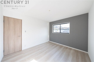 リラックスできるプライベート空間で、快適な睡眠をサポート。個人の好みに合わせたインテリアや寝具で心地良さを追求。プライベートな時間を過ごし、リフレッシュする場所におすすめです。