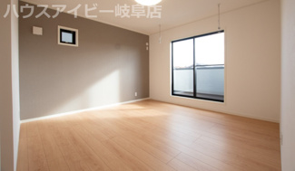 【洋室】 | 瑞穂市穂積新築建売全3棟！長期優良住宅・耐震等級3・省令準耐火構造です♪太陽光発電システム搭載！ | 瑞穂市穂積新築建売全3棟！長期優良住宅・耐震等級3・省令準耐火構造です♪太陽光発電システム搭載！オール電化住宅！