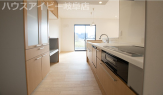 【キッチン】 | 瑞穂市穂積新築建売全3棟！長期優良住宅・耐震等級3・省令準耐火構造です♪太陽光発電システム搭載！ | 瑞穂市穂積新築建売全3棟！長期優良住宅・耐震等級3・省令準耐火構造です♪太陽光発電システム搭載！オール電化住宅！