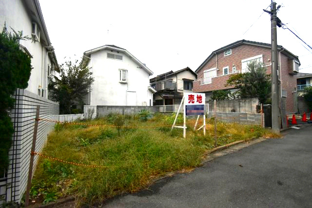 井の頭3丁目・売地の前面道路含む現地写真