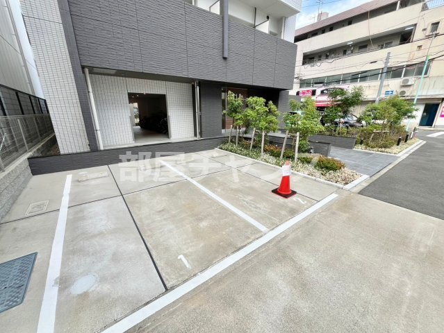 パルティール黒川本通りの駐車場