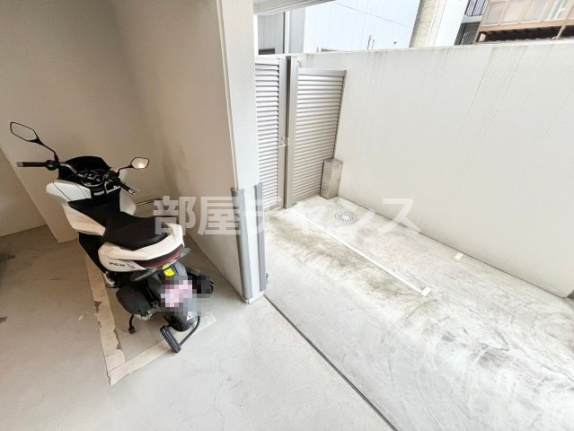 パルティール黒川本通りの駐車場