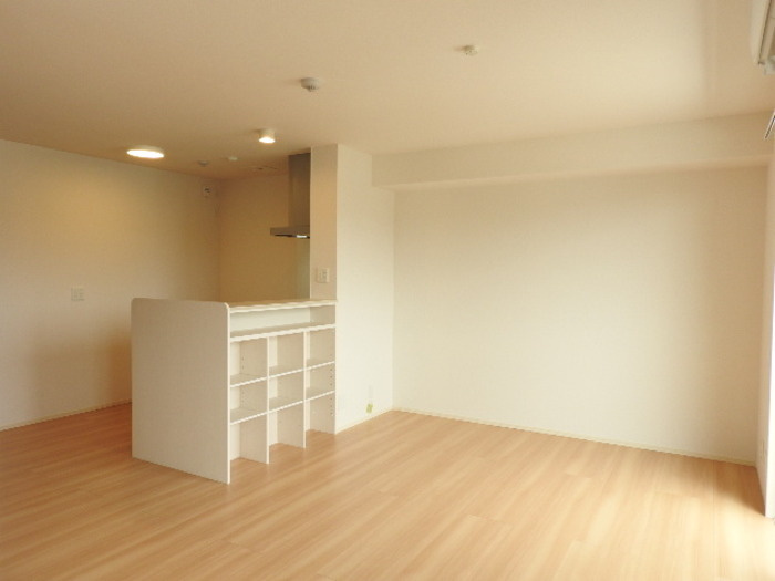 和泉市府中町６丁目のハイツの居間・リビング|リビングです