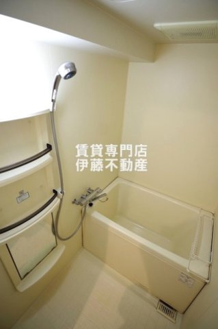 HF丸の内レジデンスの浴室