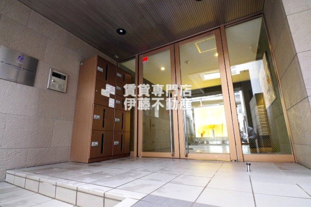 HF丸の内レジデンスのエントランス|オートロック