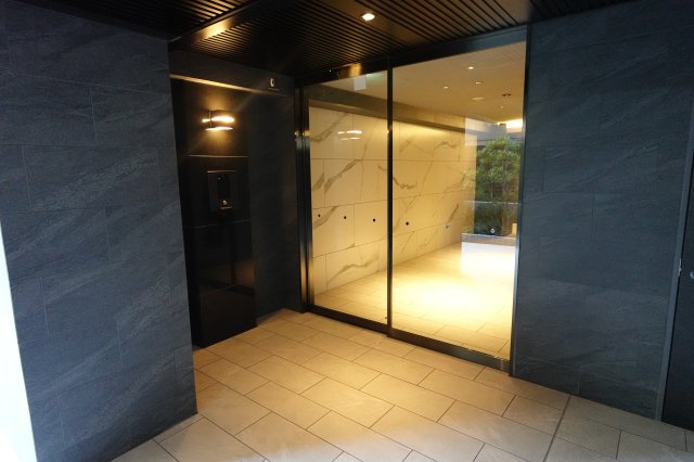 【エントランス】 | Sunny Place