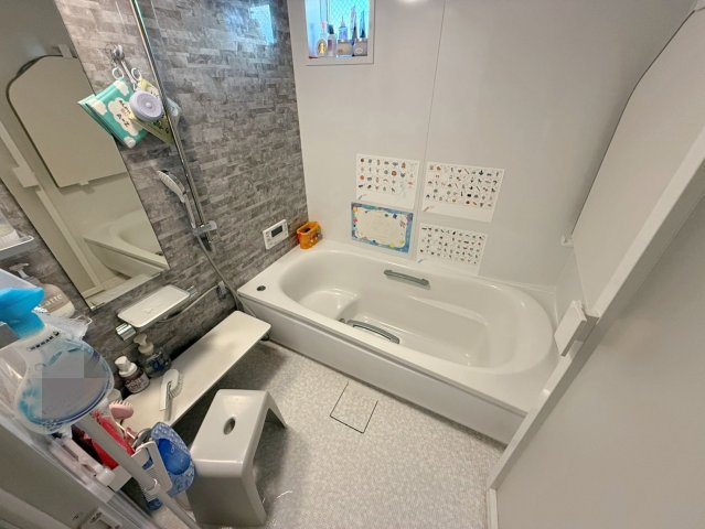 泉大津市曽根町2丁目　中古戸建の浴室