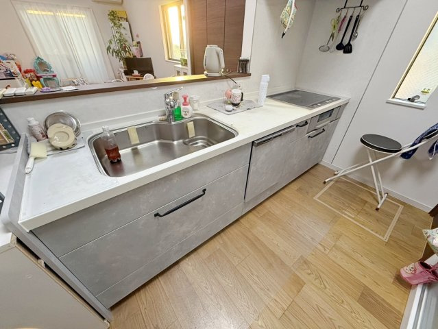 泉大津市曽根町2丁目　中古戸建のキッチン