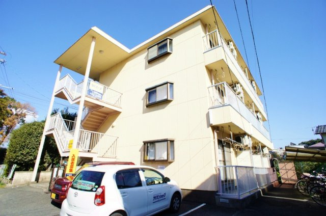 ラミエーヌの外観|おしゃれな外観です