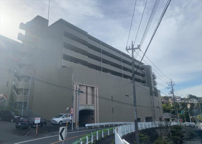 【外観】 | ロイヤルステージ北野 | マンションの外観は非常に重要なポイントです！外観の善し悪しは資産価値に大きな影響を与えます。外観のいいマンションを購入することで、高値で売却がしやすく、買い手が見つかりやすいというメリットがあります。