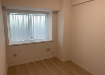 【子供部屋】 | ロイヤルステージ北野 | 子供が何人でも年齢によっては、受験時にしっかり壁のある個室があった方が良い場合もあります。難しい問題ですが、兄弟の人数や、性別や年齢差によって状況が異なりますので、数年後のこともしっかり考えましょう。