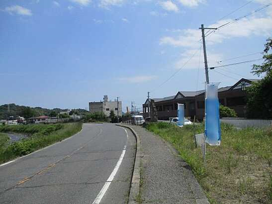 【前面道路含む現地写真】