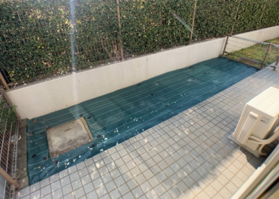 【バルコニー】 | 藤和シティコープ橋本 | バルコニーは、室外の専用スペースのうち、「屋根がなく開放された空間」であるものを指します。ベランダより広いタイプのものが多く、日当たりもよいため家庭菜園などを楽しみたい人にとって適した環境となります。