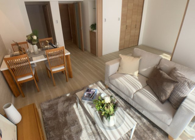 【ダイニング】 | 藤和シティコープ橋本 | ダイニングは、食事や家族の団らんスペースとしてだけではなく、ほかの用途としても使用することができます。ダイニングテーブルを置き、食事のためのスペースを作ることでリビングとの差別化を図ることができます。