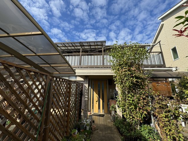 -三丁目不動産-　深谷市上野台の玄関