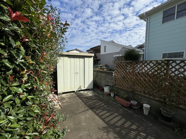 -三丁目不動産-　深谷市上野台の庭