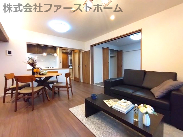 コープ野村八事の居間・リビング|暮らしのイメージが湧きやすいプロパティスタイリング実施物件！
コーディネートの参考になるので嬉しいですね♪
