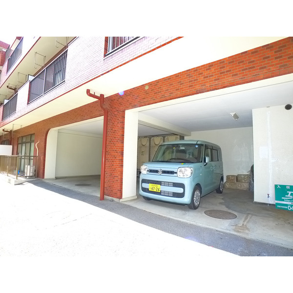 サンライズみつはしの駐車場