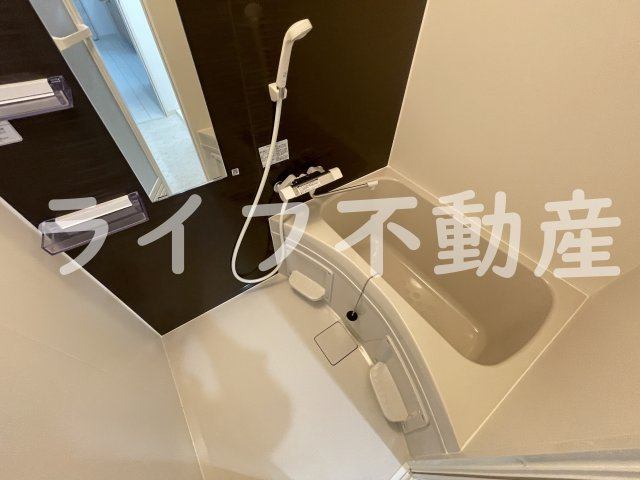 AND　TERRACE　TOMOIの浴室|ゆったり過ごせるお風呂です
